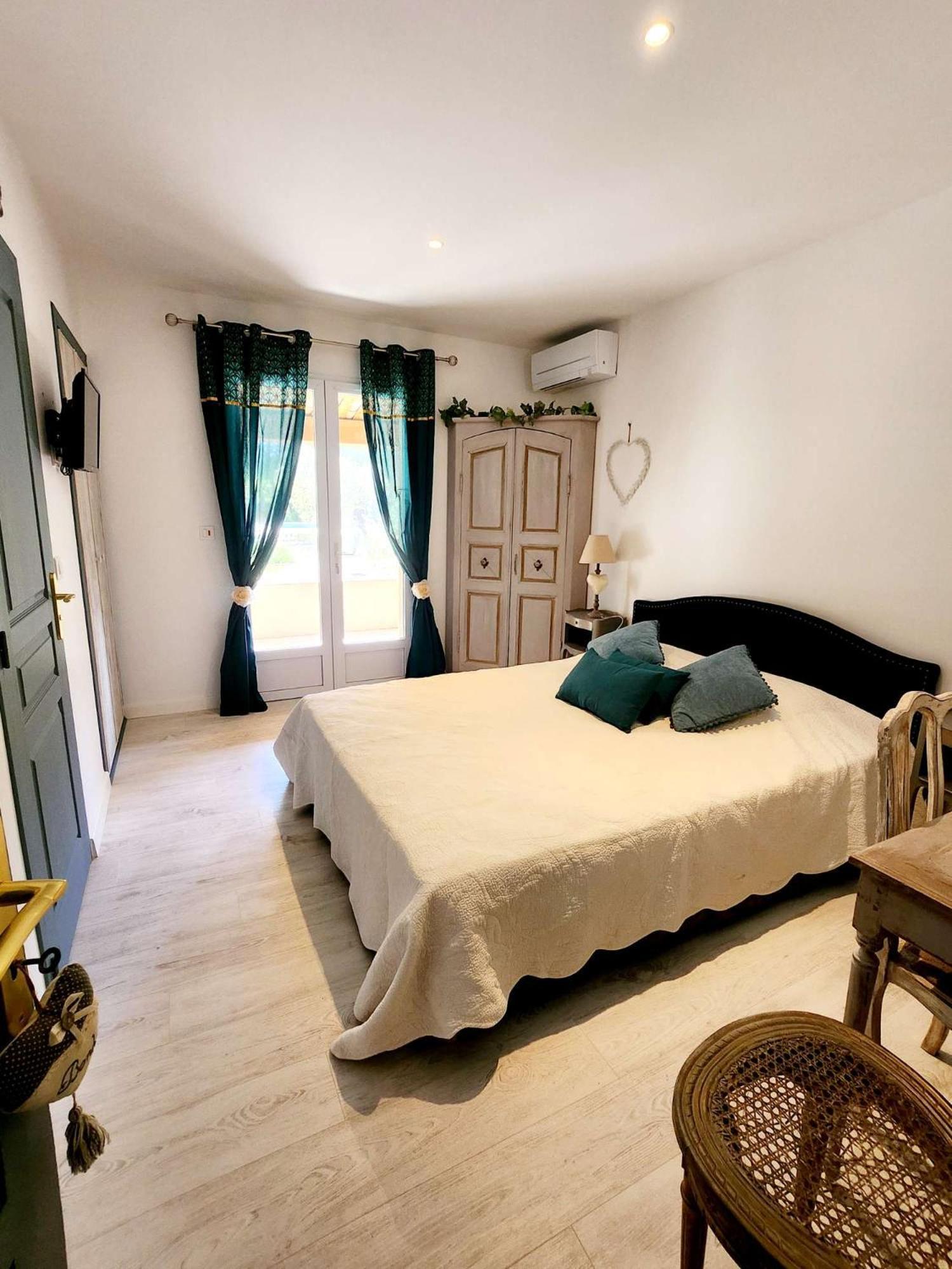 Le Clos Renaissance Oppède Buitenkant foto